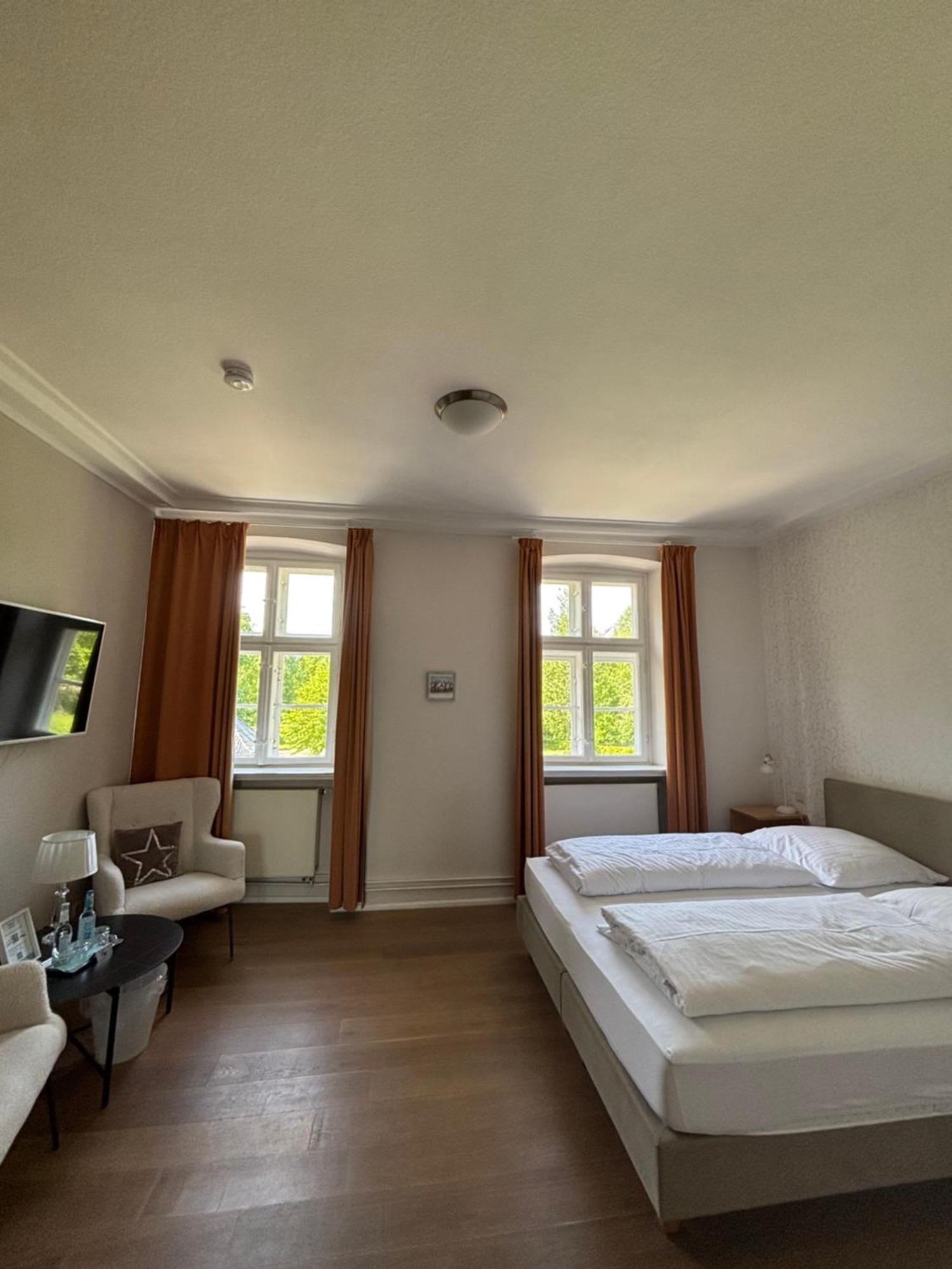 Hotel Zollhaus Schleswig Esterno foto